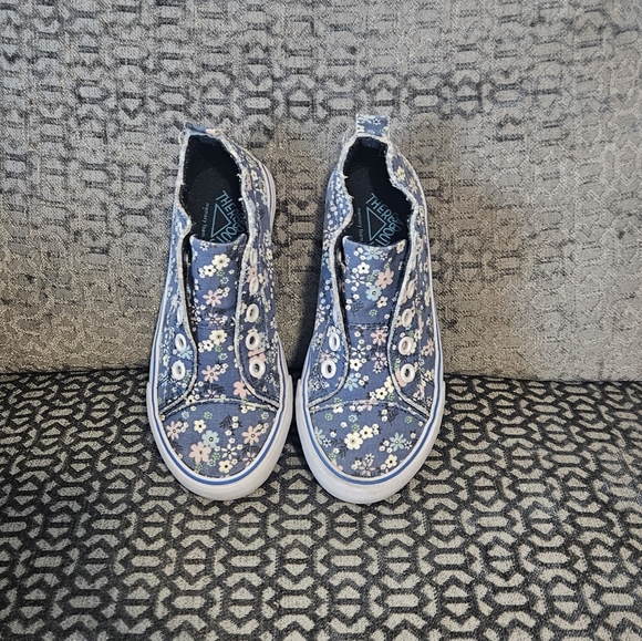 thereabouts Other - Floral Kids Slip-On Sneakers